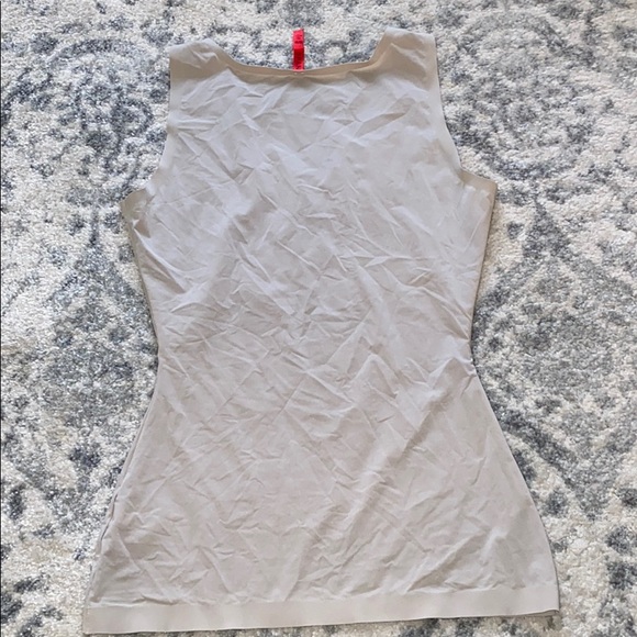 Spanx tank top - Picture 5 of 5